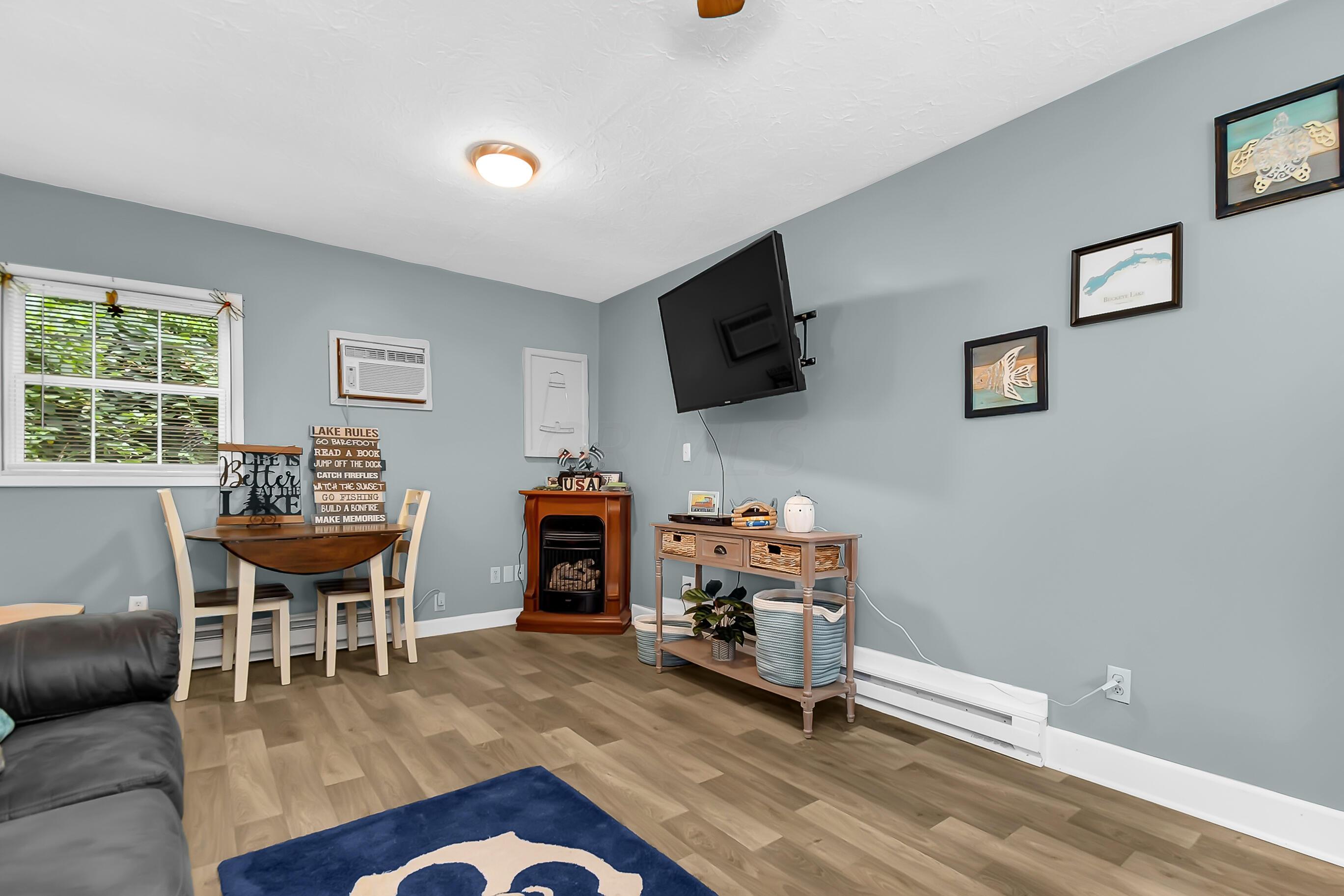 13975 Custers Point Road Northeast Thornville, OH 43076 - Photo 6 of 24