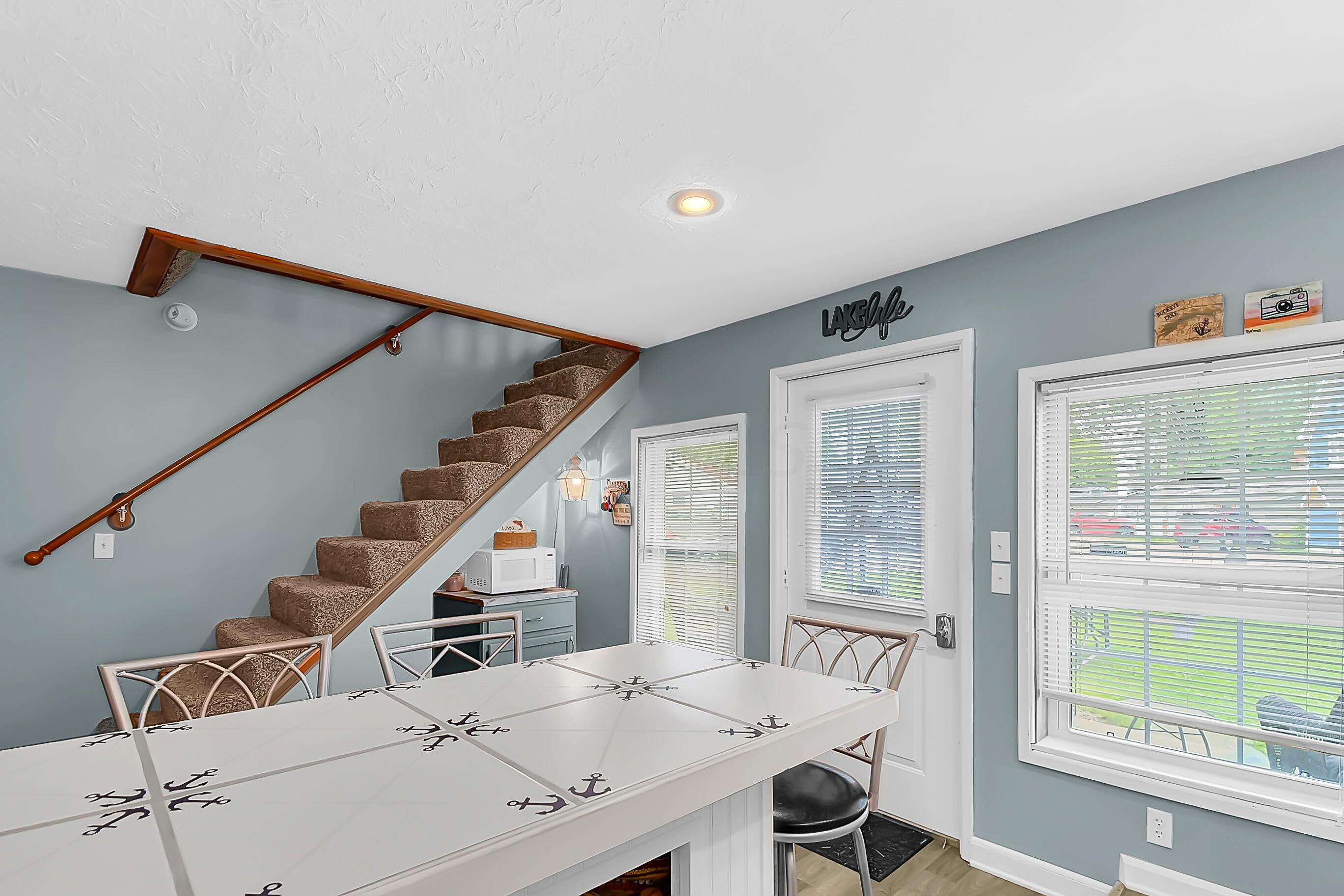 13975 Custers Point Road Northeast Thornville, OH 43076 - Photo 8 of 24