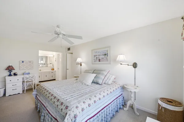 $159,999 | 940 South Drive Terrace, Unit A, Delray Beach, FL 33445