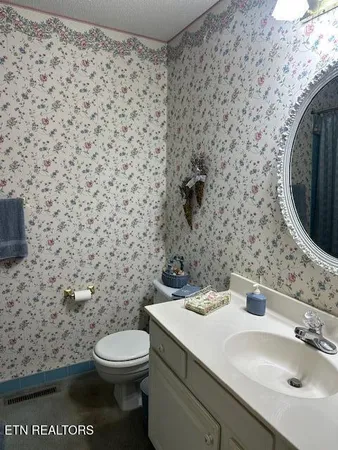 $455,000 | 7712 Castlecomb Road, Powell, TN 37849