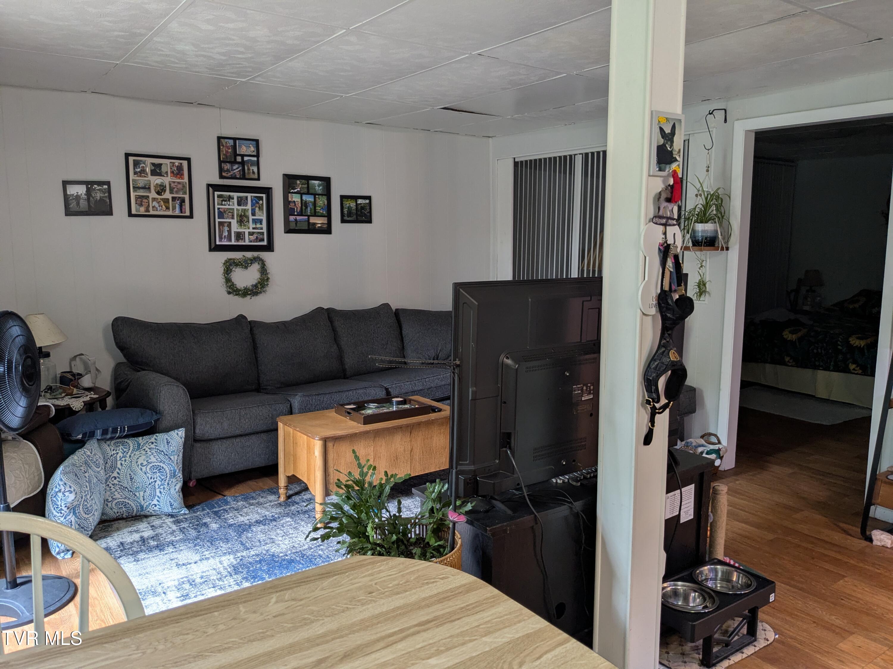 715 Carson Street Greeneville, TN 37743 - Photo 18 of 22 RVOW9129 - Copy