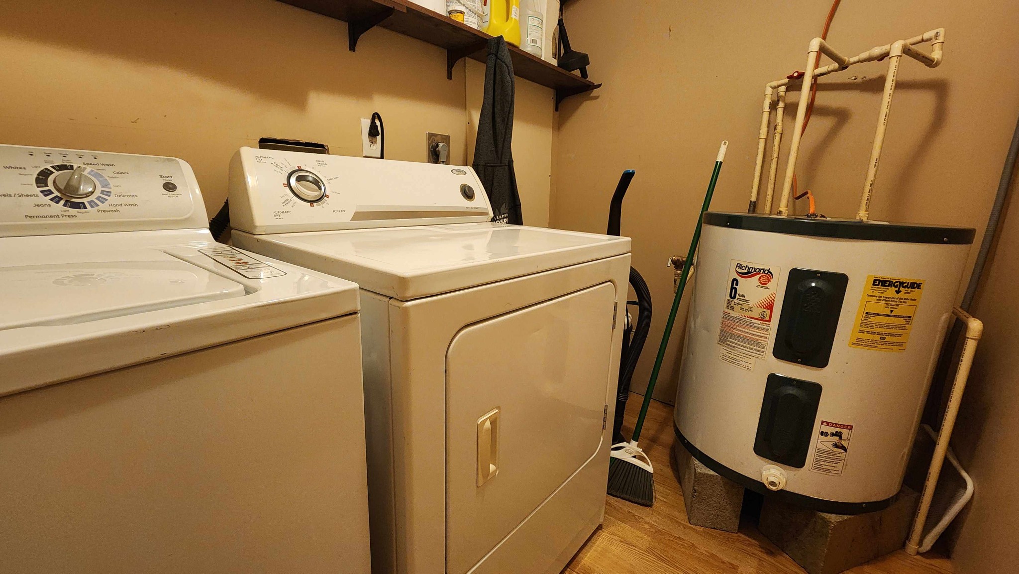 348 Bill Hunter Road Celina, TN 38551 - Photo 31 of 49 a utility room with dryer and washer