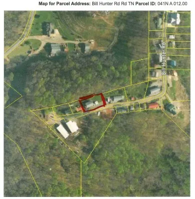 a view of a window in an empty room