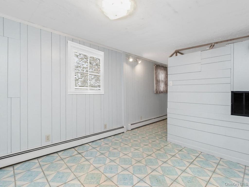 901 Harding Park Bronx, NY 10473 - Photo 8 of 24
