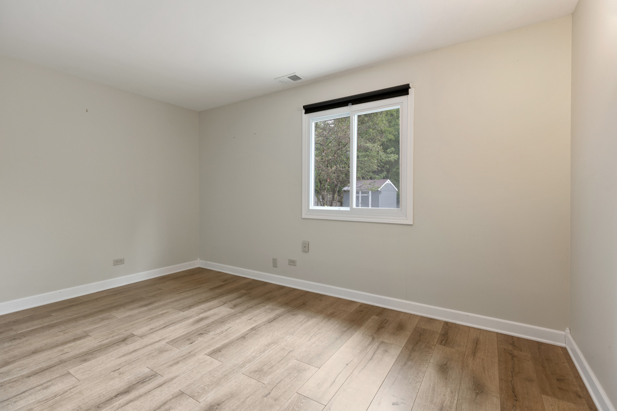 904 Springhill Circle Naperville, IL 60563 - Photo 16 of 24 Gallery Image 16