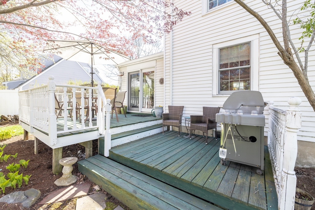 98 Cherry Street Newton, MA 02465 - Photo 22 of 24
