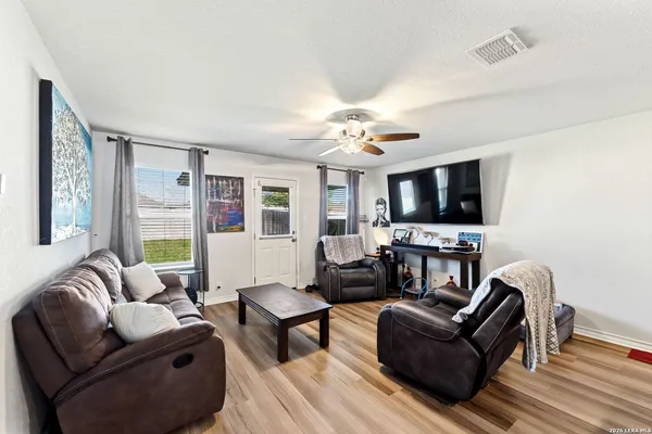 $340,000 | 8919 Taylor Grove, San Antonio, TX 78254