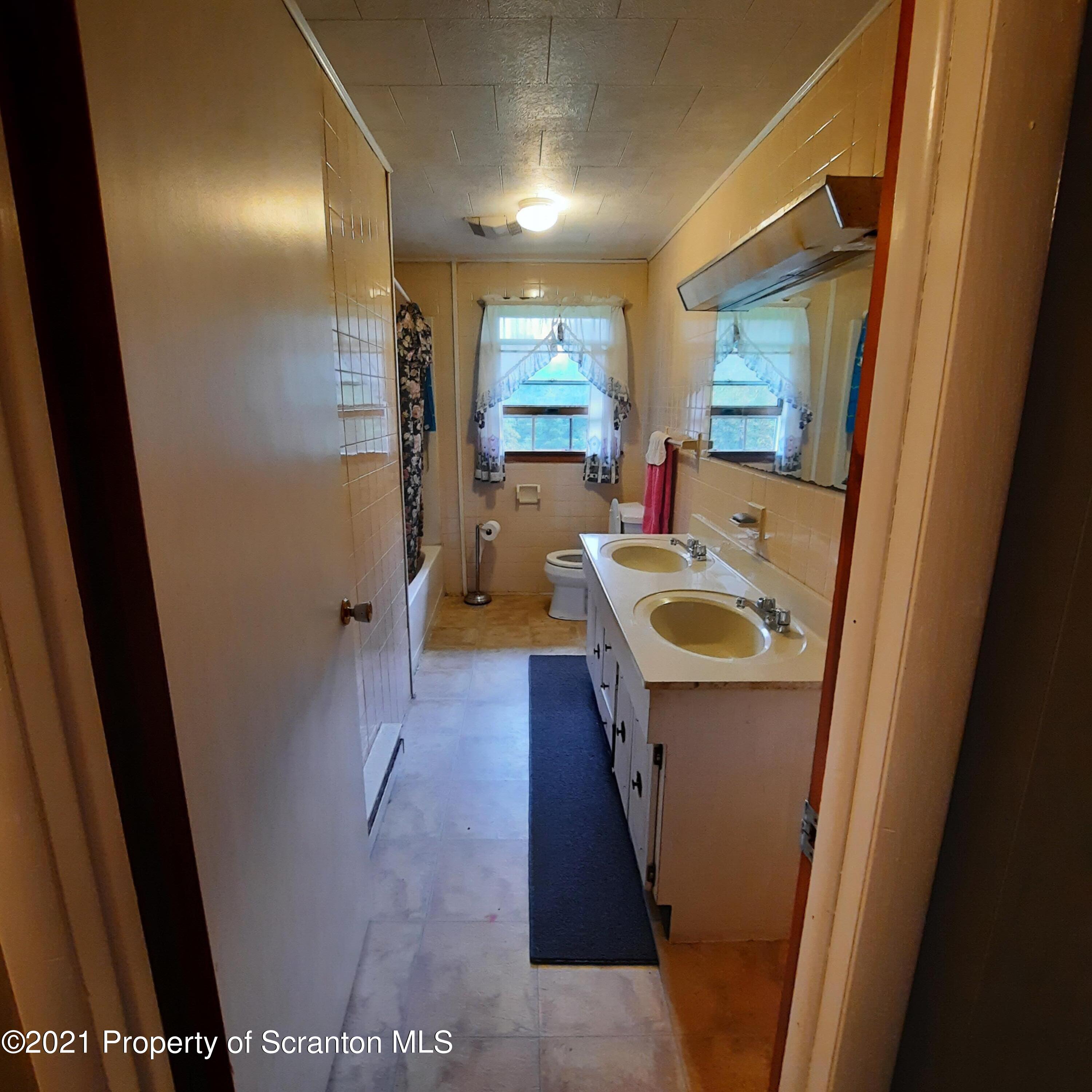 313 Marshal Squire Road Nicholson, PA 18446 - Photo 18 of 21 a view of utility room
