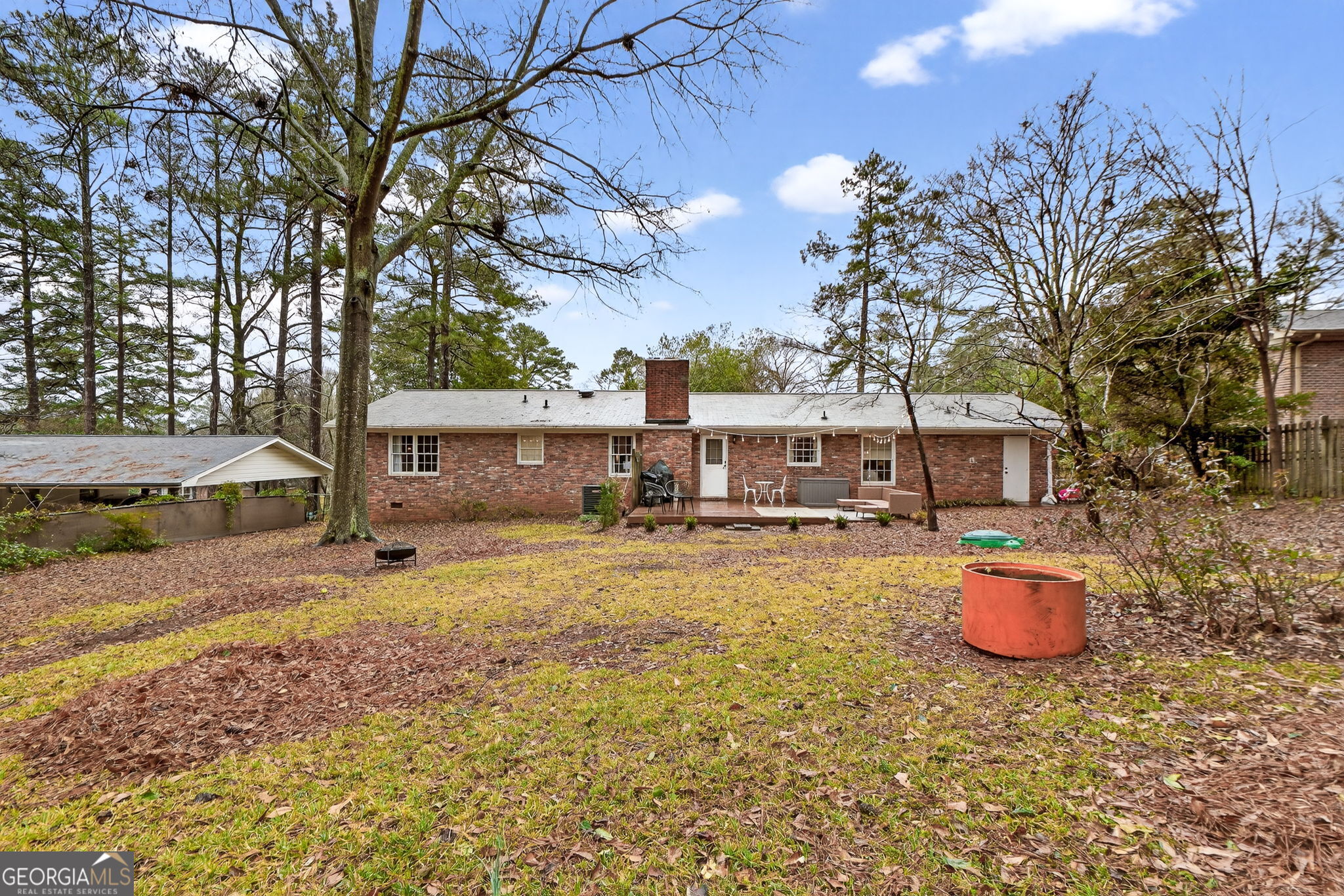 209 Laramie Road Griffin, GA 30224 - Photo 34 of 36 a outdoor space with a tub and trees