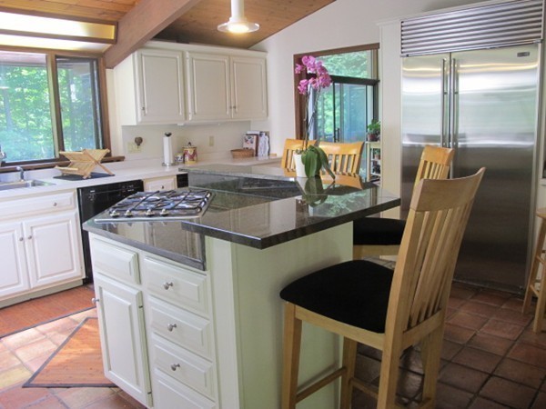 650 S Road Holden, MA 01520 - Photo 8 of 29 Gallery Image 8