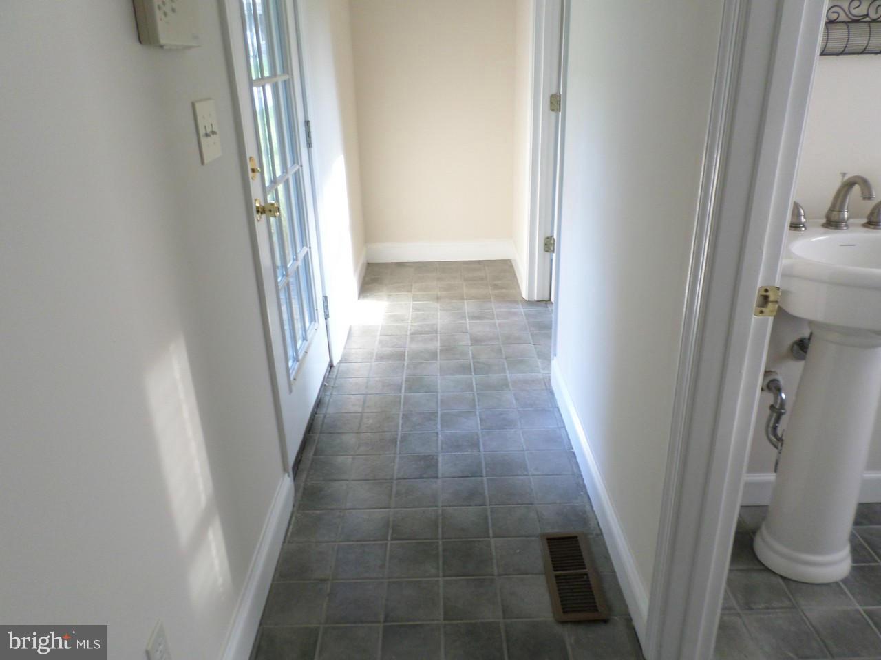 1712 Roland Avenue Baltimore, MD 21204 - Photo 4 of 14 Interior (General)