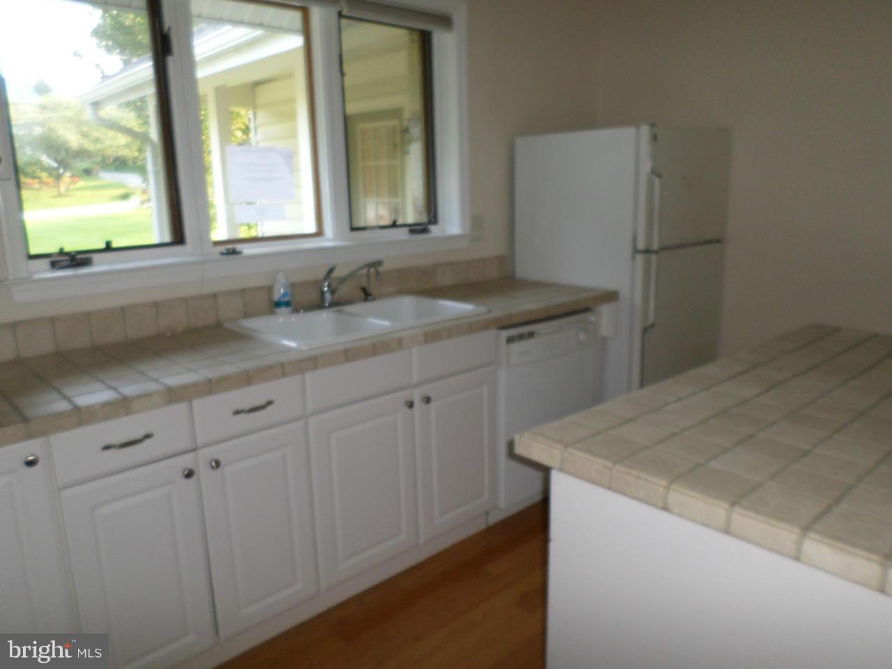 1712 Roland Avenue Baltimore, MD 21204 - Photo 7 of 14 Kitchen