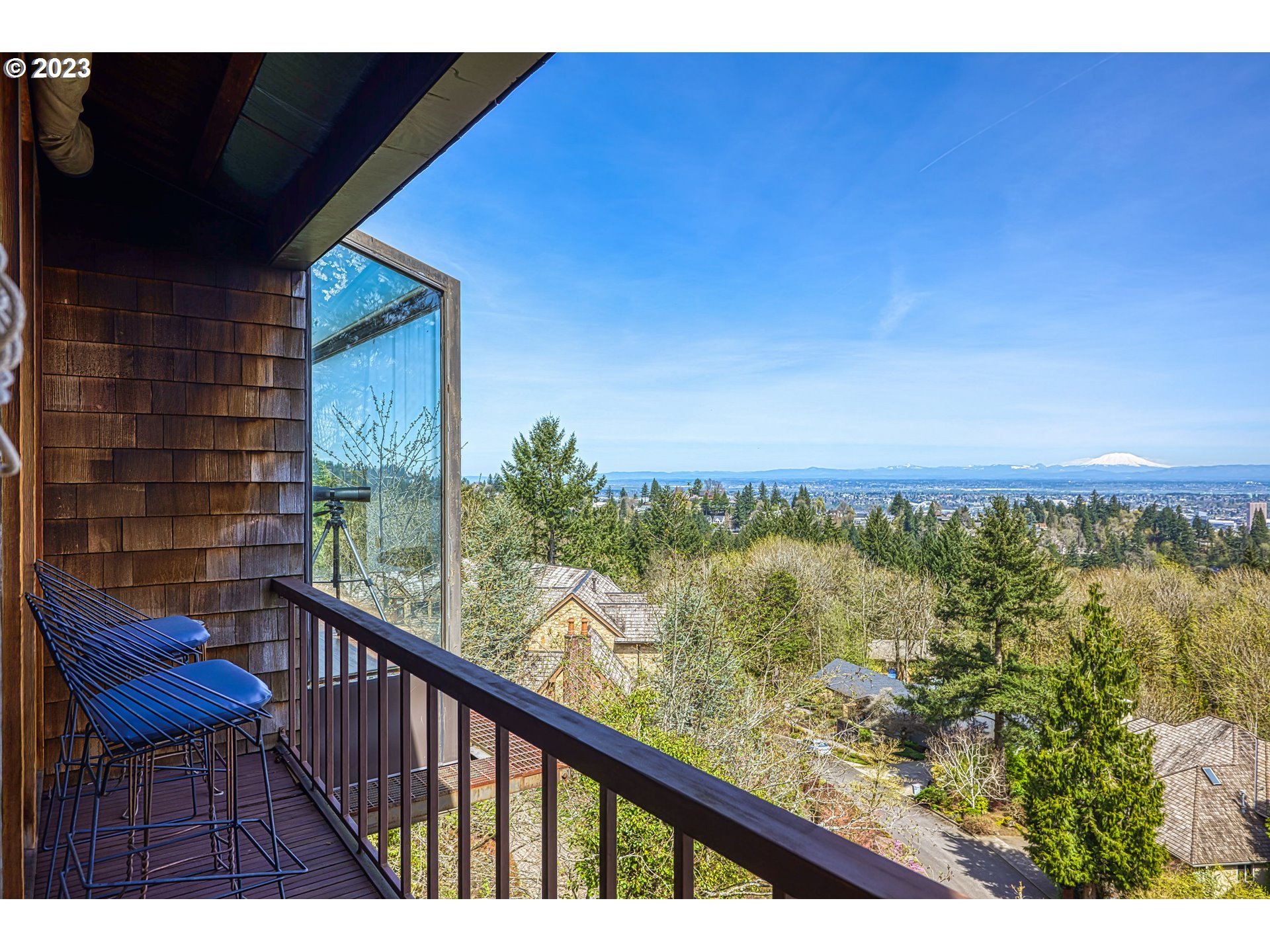 2880 Southwest Fairmount Boulevard Portland, OR 97239 - Photo 8 of 24 a view of a two chairs in the balcony