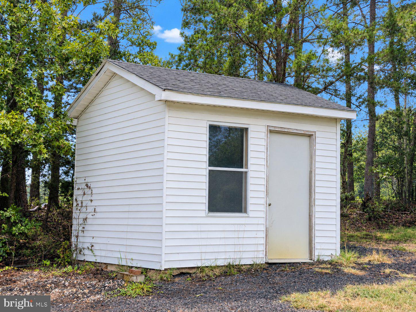 43705 Redmond Road Leonardtown, MD 20650 - Photo 11 of 15 Shed