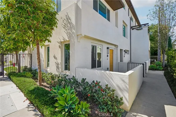 $3,800 | 116 North 6th Street, Unit D, Montebello, CA 90640