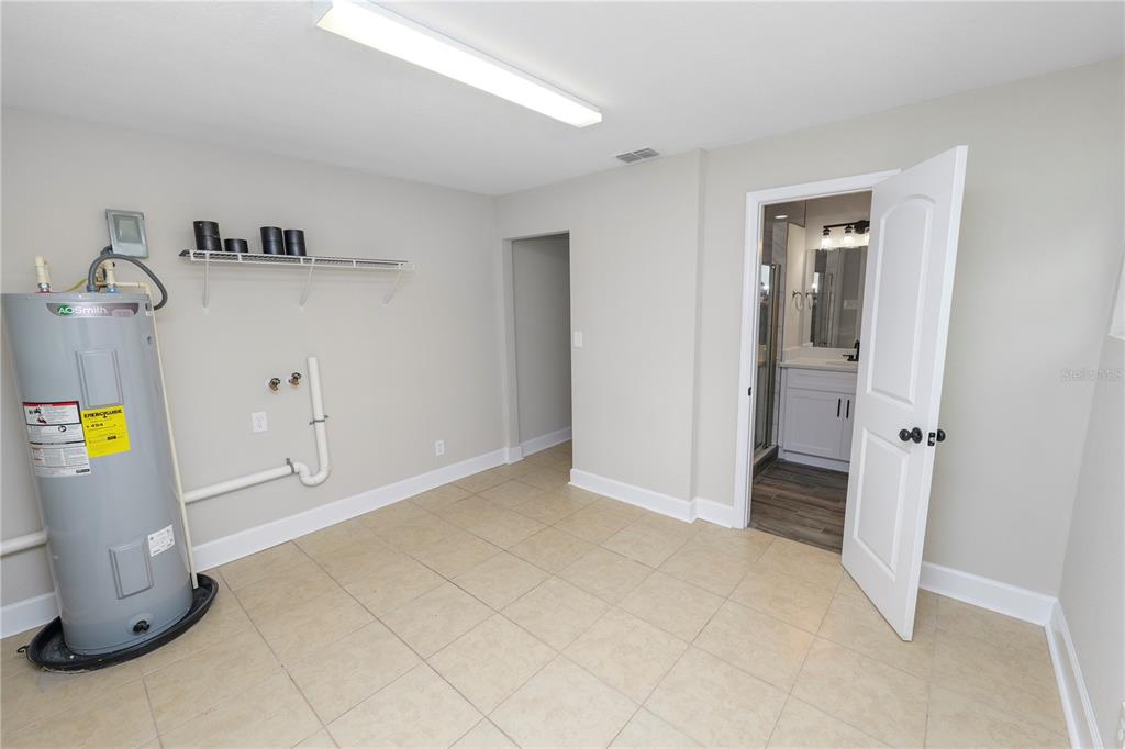 5105 Hayes Road Lakeland, FL 33811 - Photo 21 of 43 wooden floor in an empty room