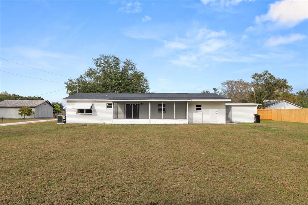 5105 Hayes Road Lakeland, FL 33811 - Photo 29 of 43 front view of house with a yard