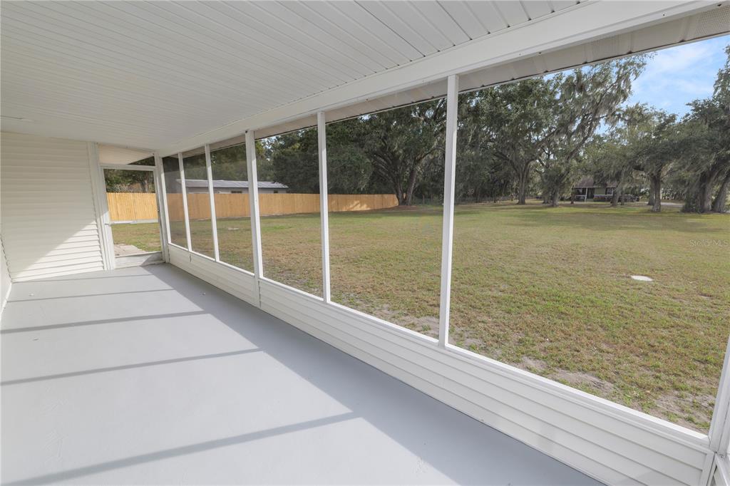5105 Hayes Road Lakeland, FL 33811 - Photo 31 of 43 a view of ocean from a balcony