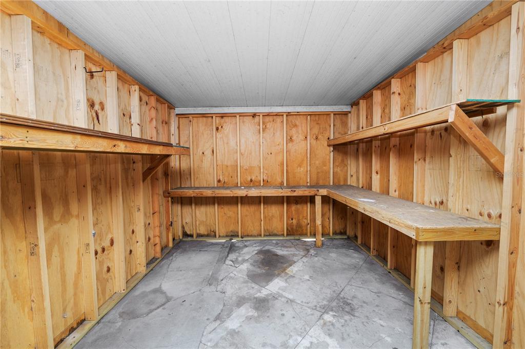 5105 Hayes Road Lakeland, FL 33811 - Photo 34 of 43 a view of a house with wooden fence