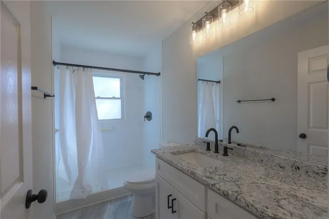 $285,000 | 12216 East 49th Terrace South, Independence, MO 64055