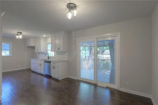 $285,000 | 12216 East 49th Terrace South, Independence, MO 64055