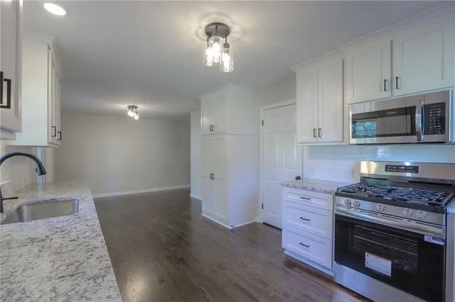 $285,000 | 12216 East 49th Terrace South, Independence, MO 64055