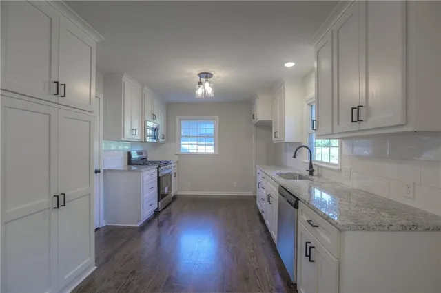 $285,000 | 12216 East 49th Terrace South, Independence, MO 64055