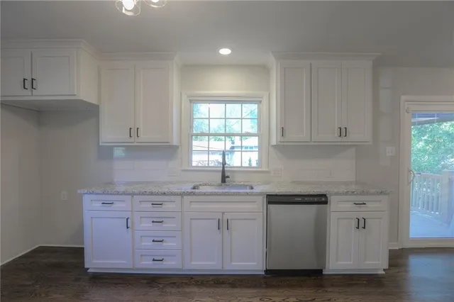 $285,000 | 12216 East 49th Terrace South, Independence, MO 64055