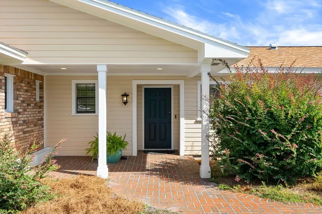 a view of a entryway door of the house