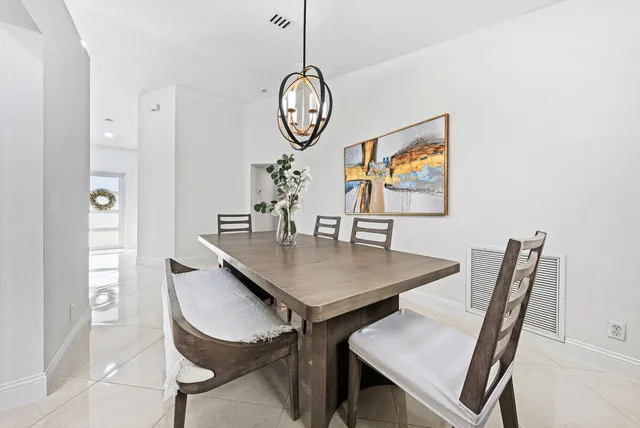 $534,900 | 4052 Crescent Creek Place, Coconut Creek, FL 33073