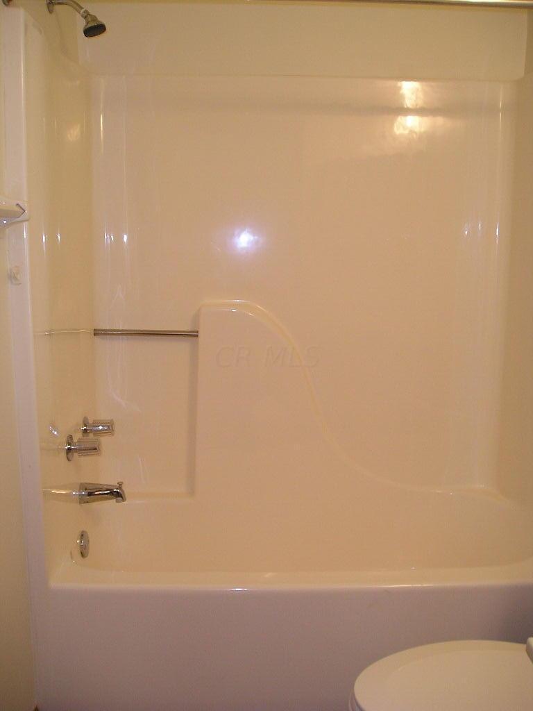 3939 Karl Road, Unit 317 Columbus, OH 43224 - Photo 5 of 26 P1010004 (4)