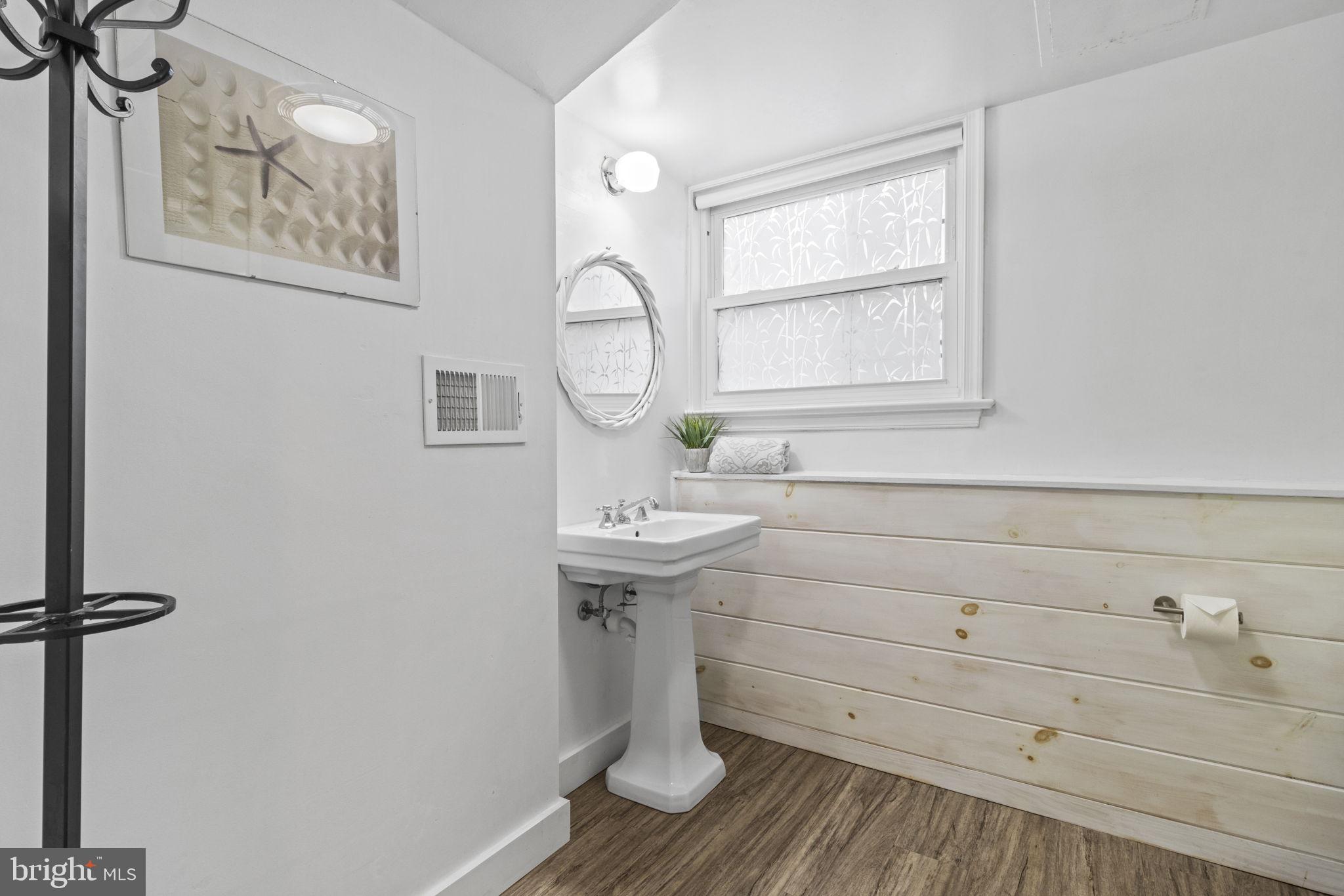 20 Baldridge Road Annapolis, MD 21401 - Photo 30 of 47 Designer touches including shiplap wall accent