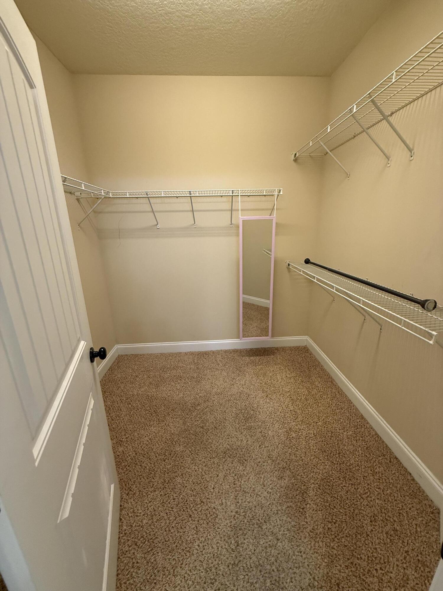 4555 Hermosa Road Crestview, FL 32539 - Photo 16 of 25 Master Closet