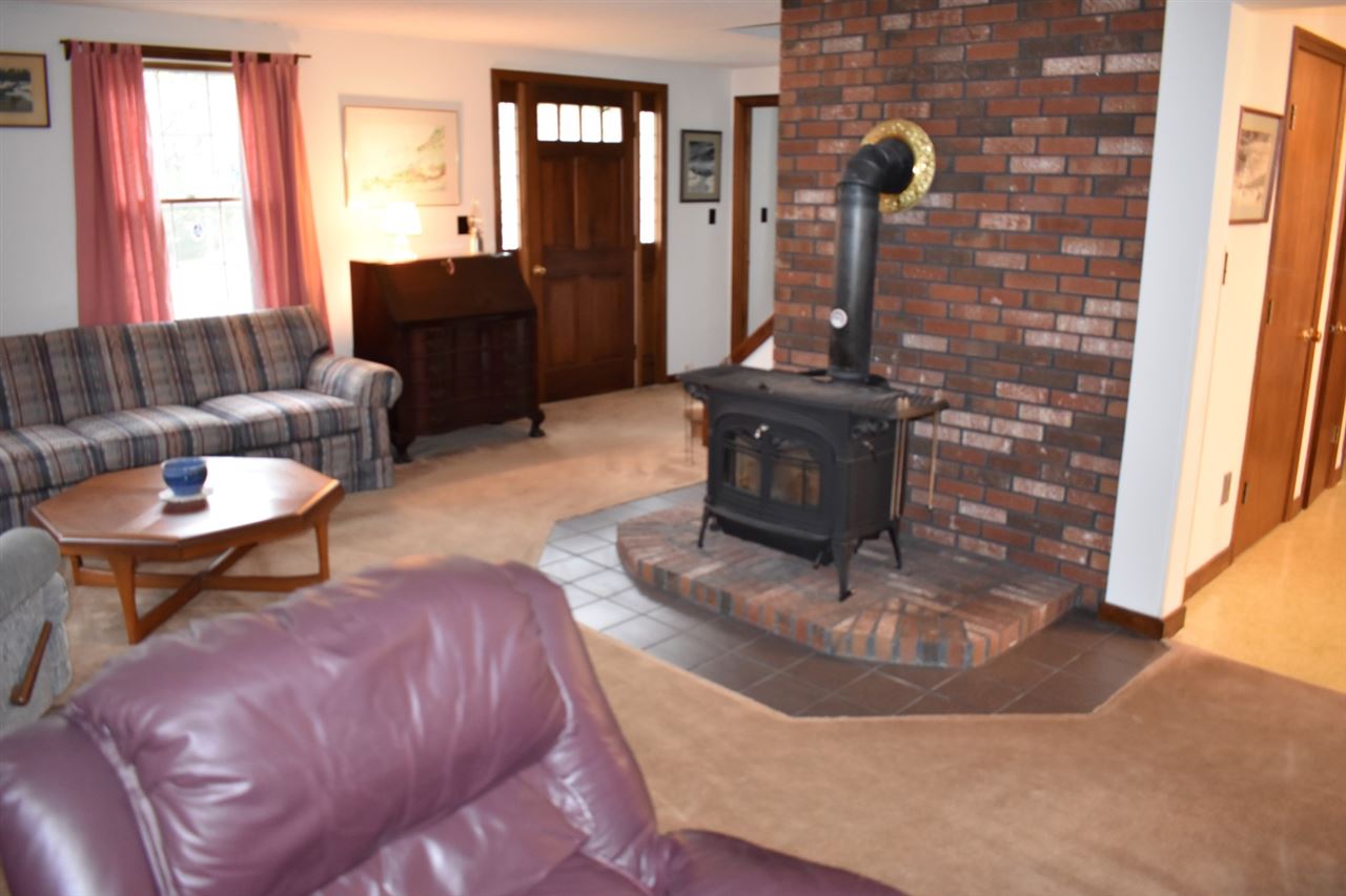 73 River Road Plymouth, NH 03264 - Photo 3 of 29