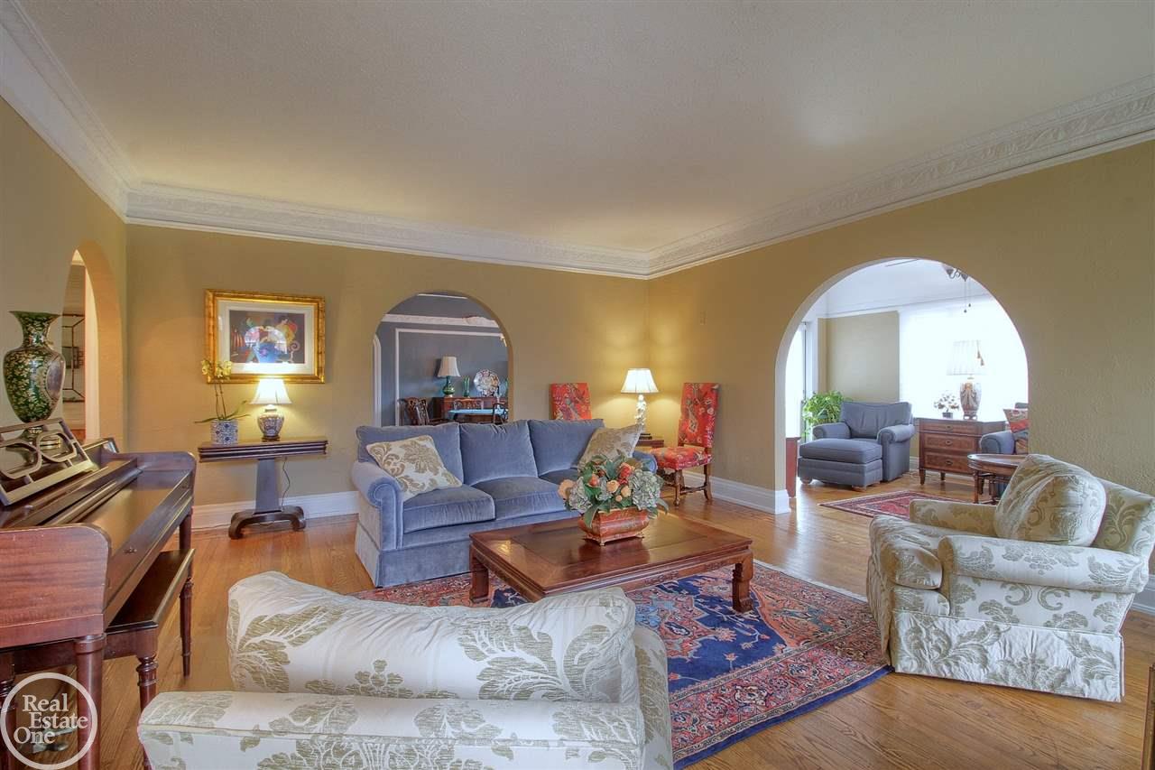 832 Trombley Road Grosse Pointe, MI 48230 - Photo 14 of 52 31360773-13.JPG