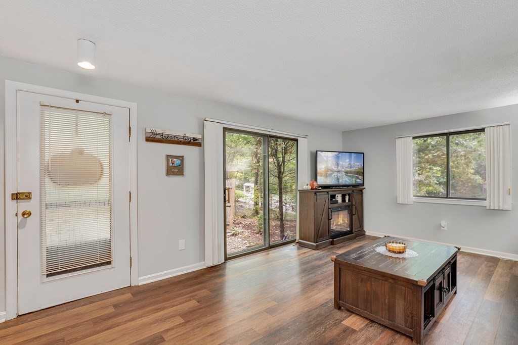 4 Mountain Gate Road, Unit 4 Ashland, MA 01721 - Photo 4 of 28