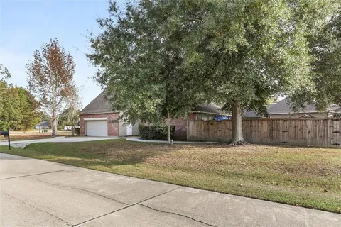 $549,000 | 1150 Tallowtree Drive, Mandeville, LA 70448