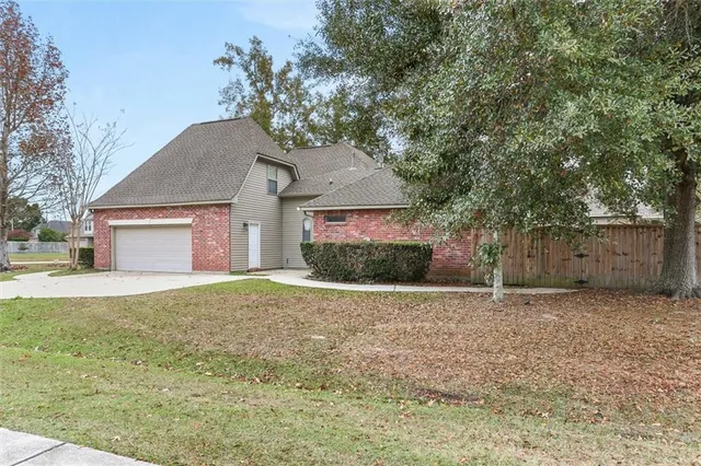 $549,000 | 1150 Tallowtree Drive, Mandeville, LA 70448