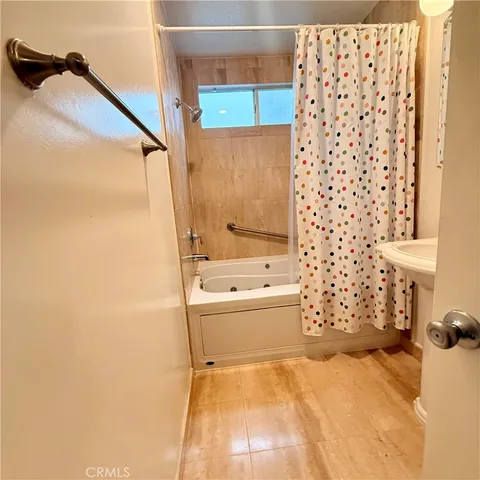 $3,100 | 12801 Moorpark Street, Unit 106, Studio City, CA 91604