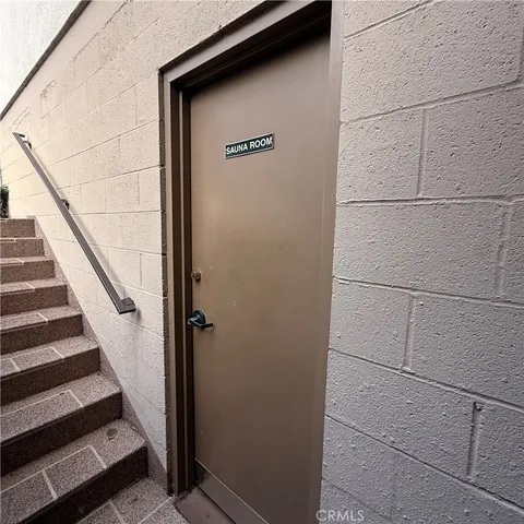 $3,100 | 12801 Moorpark Street, Unit 106, Studio City, CA 91604