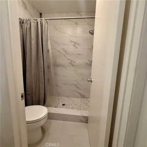 $3,100 | 12801 Moorpark Street, Unit 106, Studio City, CA 91604