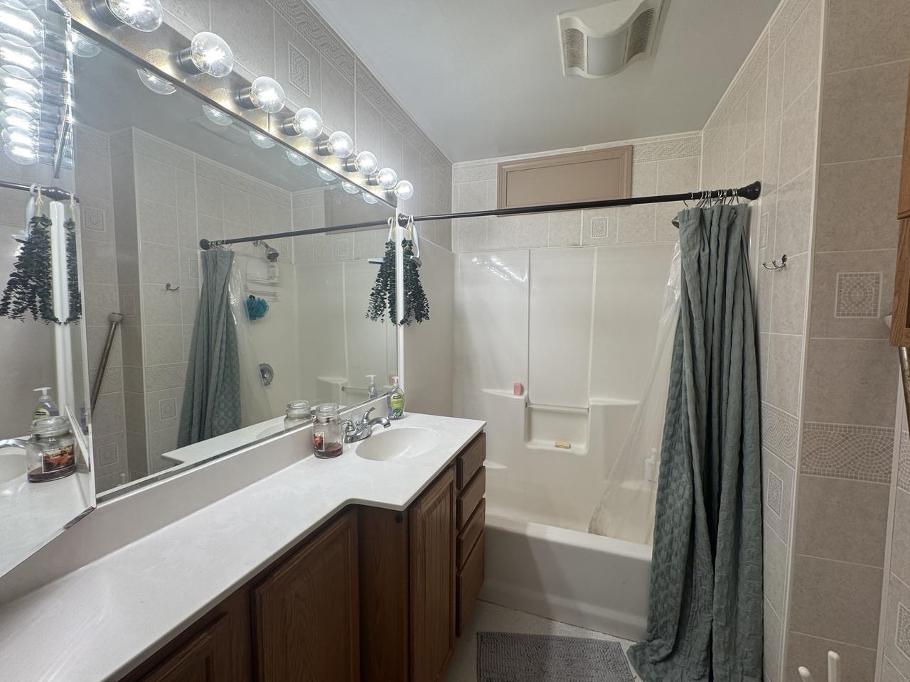 36 Blodgett Street Burlington, VT 05401 - Photo 13 of 40