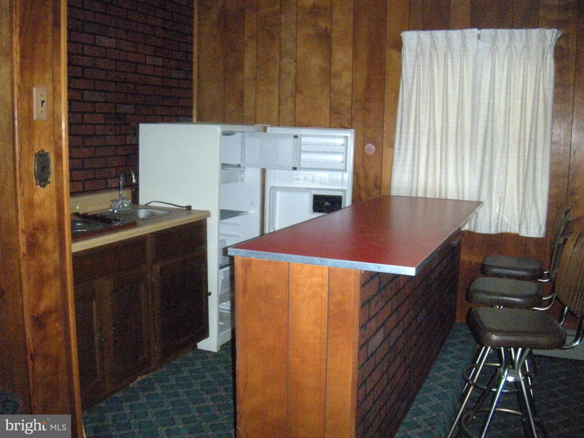 7414 Bay Front Road Baltimore, MD 21219 - Photo 15 of 29 Interior (General)