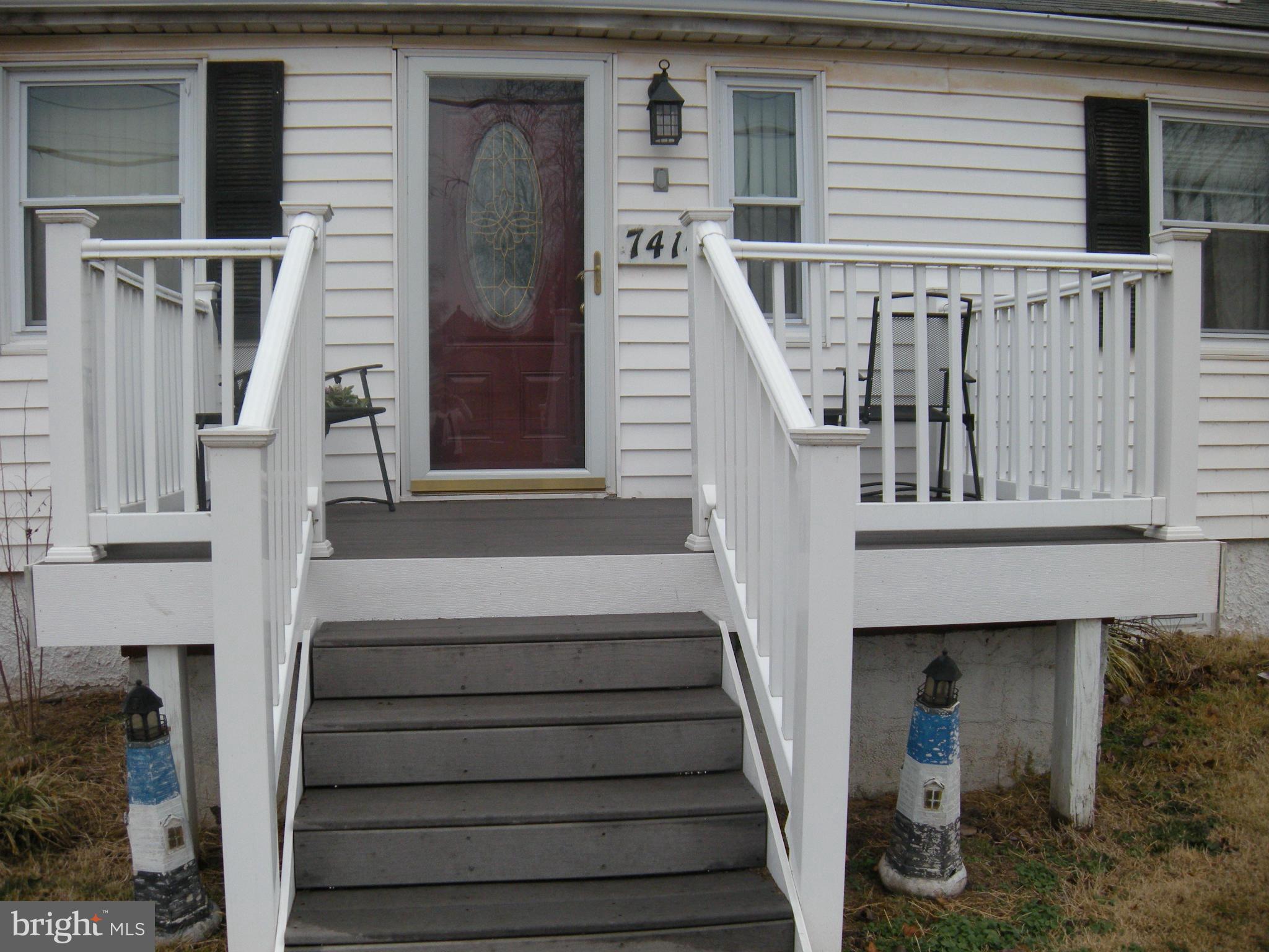 7414 Bay Front Road Baltimore, MD 21219 - Photo 3 of 29 Exterior (Front)