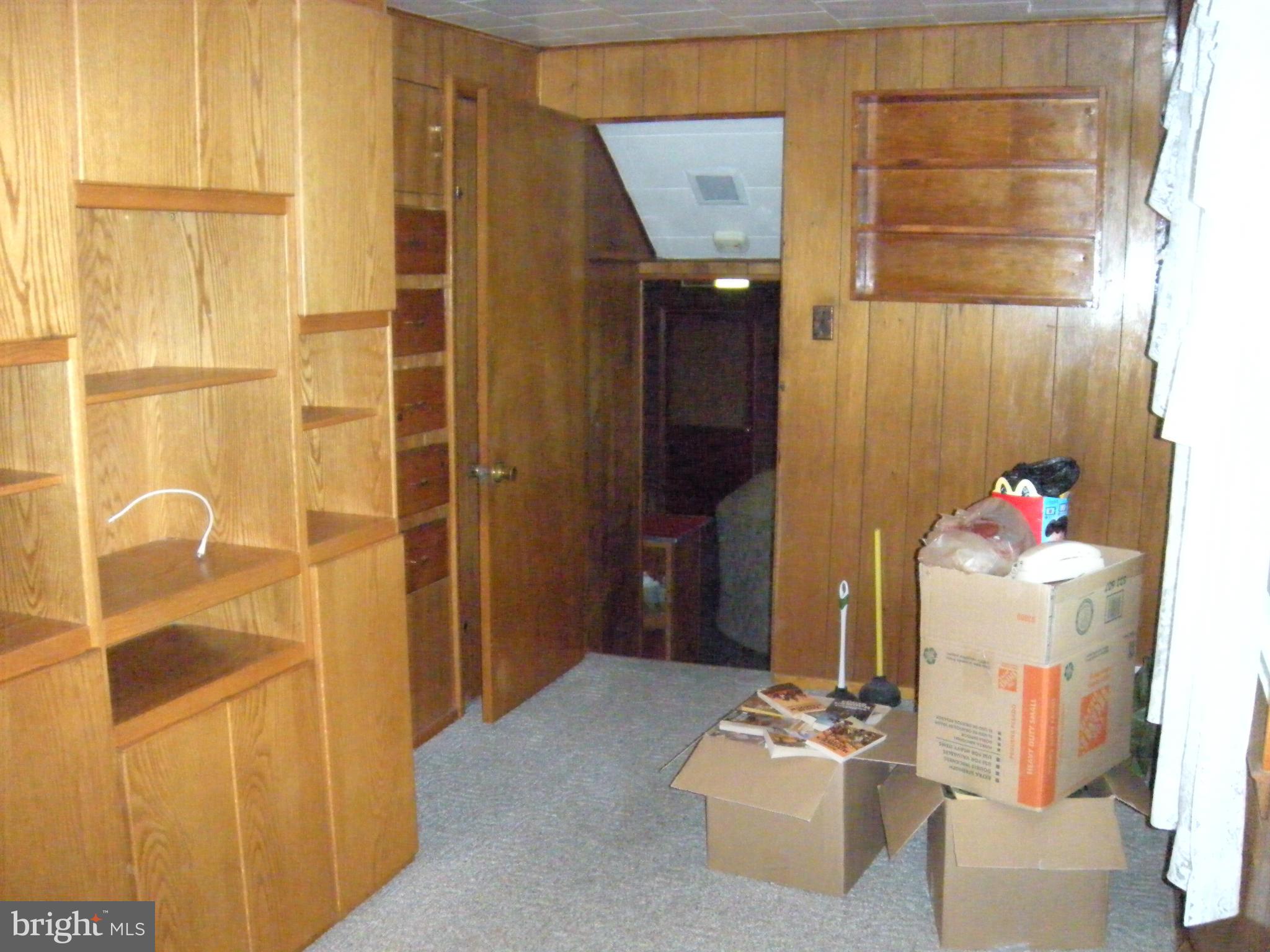 7414 Bay Front Road Baltimore, MD 21219 - Photo 25 of 29 Interior (General)