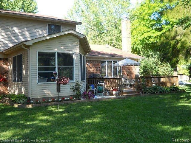 10890 Reynard Road Brighton, MI 48114 - Photo 22 of 25 Reynard Rear View.JPG