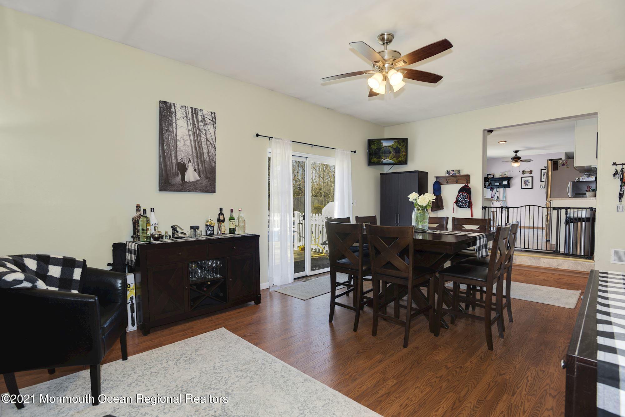 166 Hawkin Road New Egypt, NJ 08533 - Photo 14 of 37 Family/Dining Room