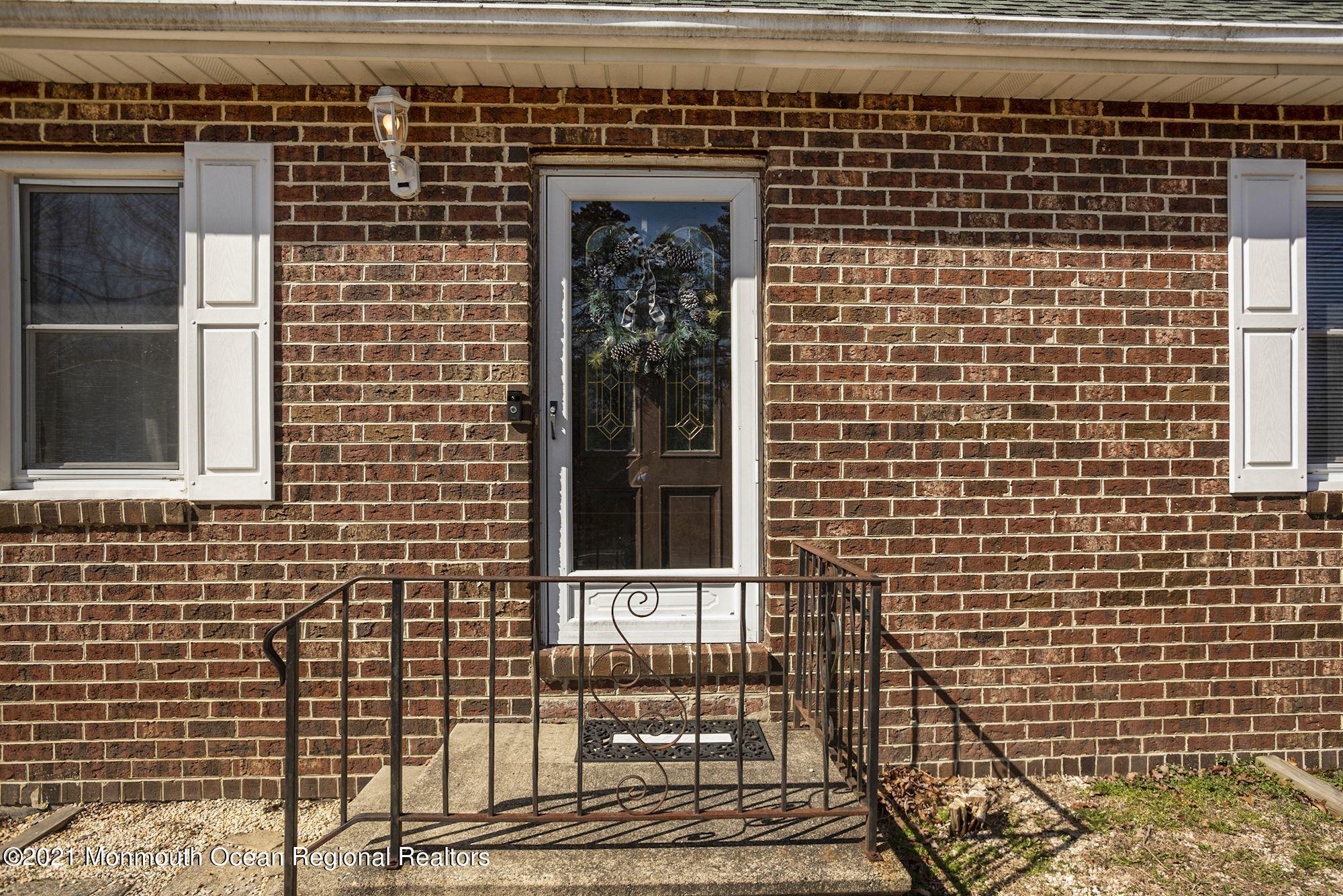 166 Hawkin Road New Egypt, NJ 08533 - Photo 5 of 37 166 Hawkin Road