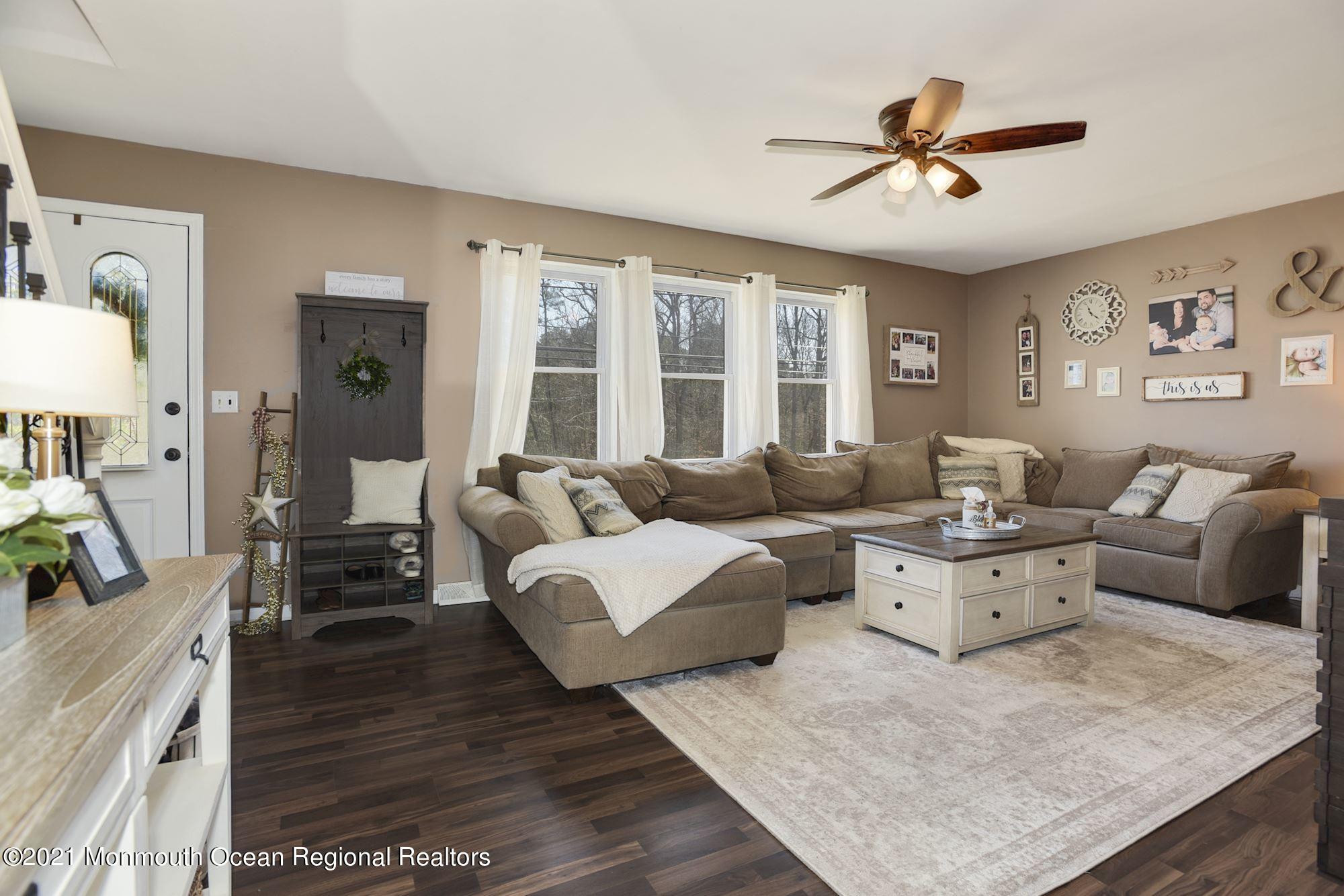 166 Hawkin Road New Egypt, NJ 08533 - Photo 7 of 37 Living Room