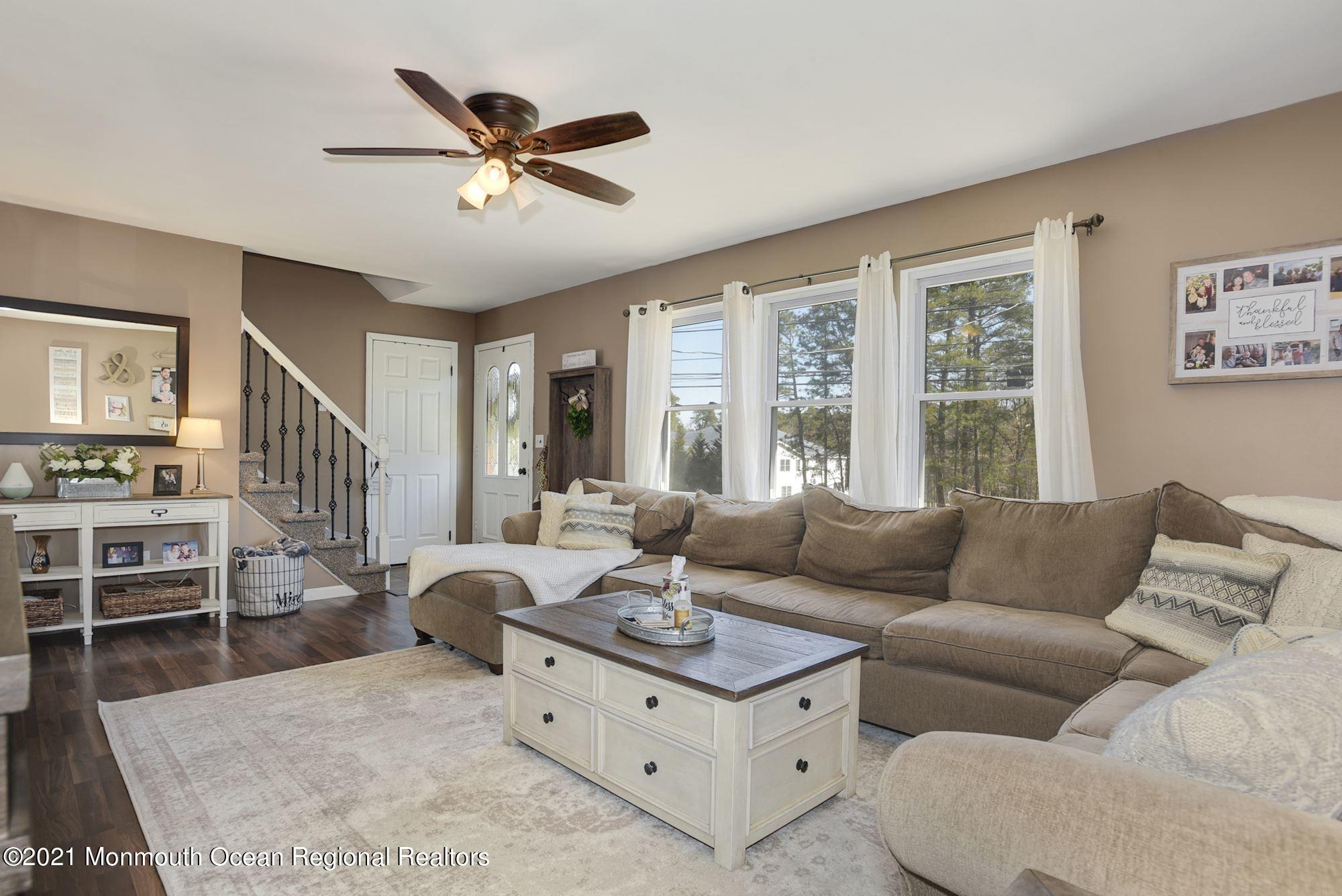 166 Hawkin Road New Egypt, NJ 08533 - Photo 8 of 37 Living Room